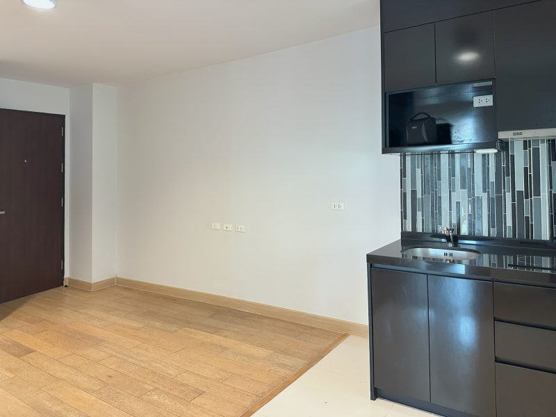 แบงค์คอก เฟ'ลิซ @ สถานีกรุงธนบุรี